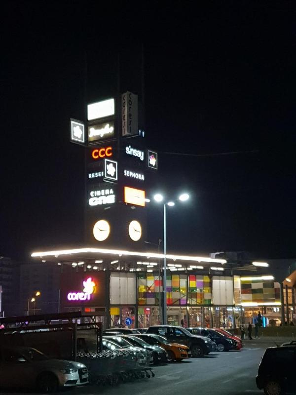 Studio Coresi Mall - image 8