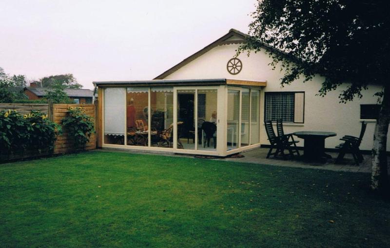 One-Bedroom Apartment image 2