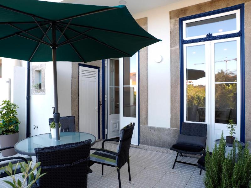 Cool Terrace Apartment - image 9