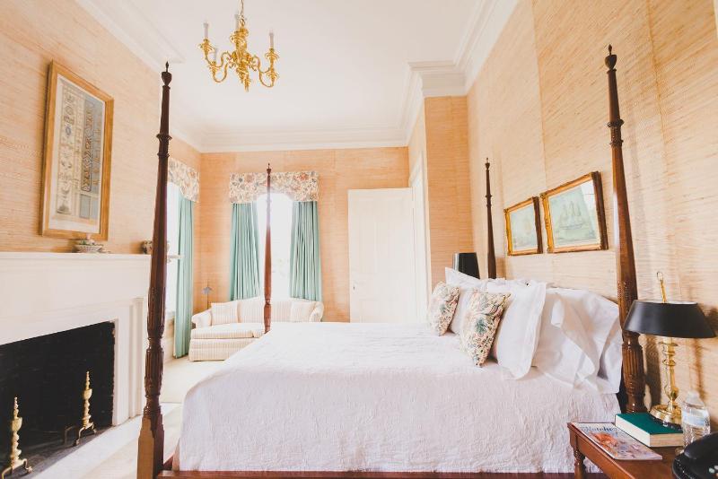 Queen Room image 1