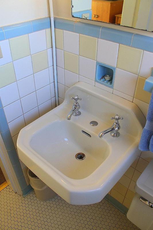 Double Room image 3