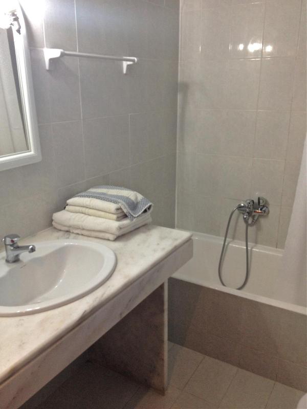 Standard Apartment image 2
