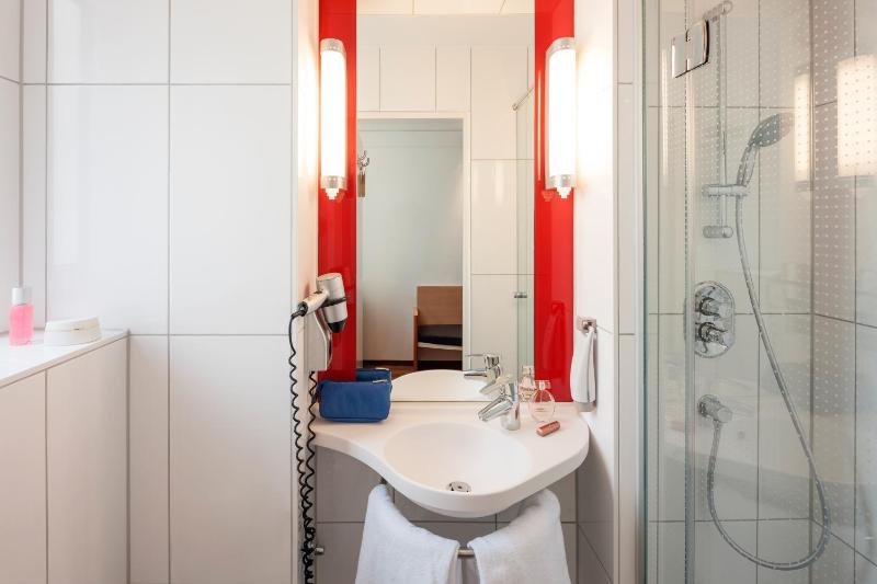 Ibis Nuernberg Hauptbahnhof - image 12