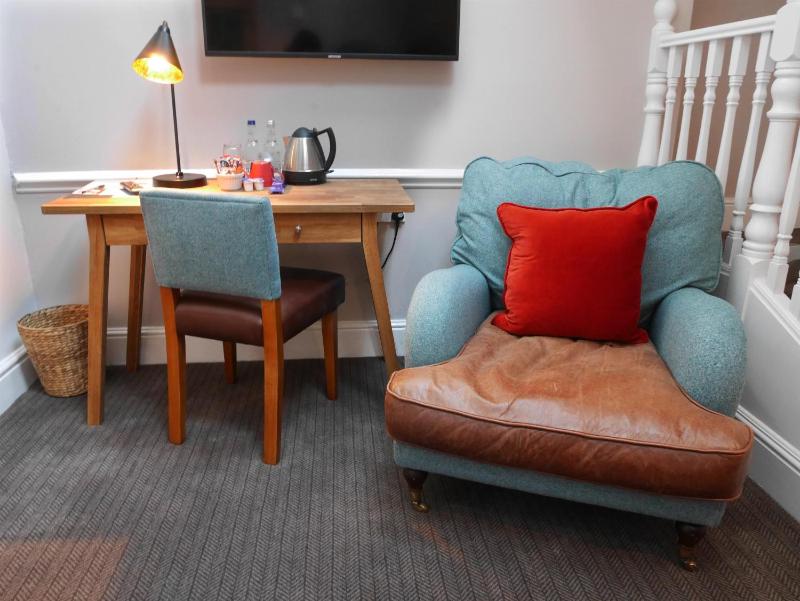 Double or Twin Room image 2