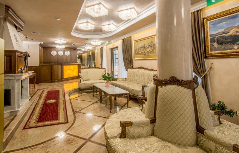 Residence City Garden - Certificate of Excellence Top 10 BEST Five-Stars City Hotels for 2024 awarded by HTIF - image 9