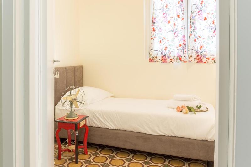 Deluxe Apartment image 2