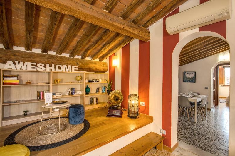 AwesHome - Lungarno Bellavista Penthouse - image 14