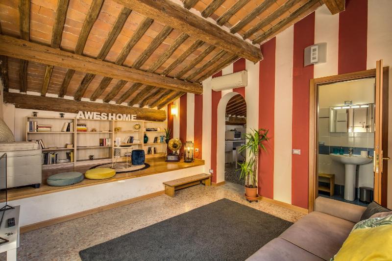 AwesHomeItaly - Lungarno Bellavista Penthouse Images