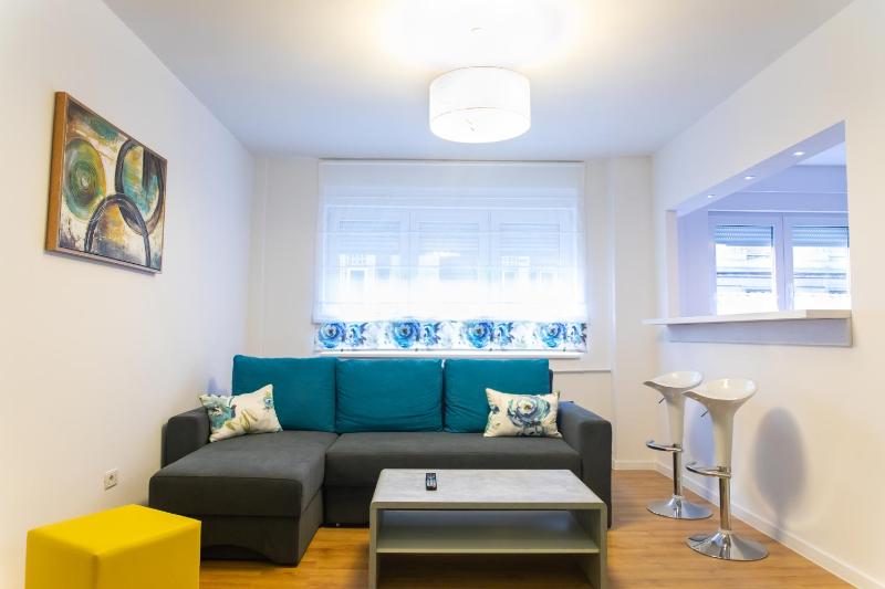 MIRAJ Residence Downtown - image 4