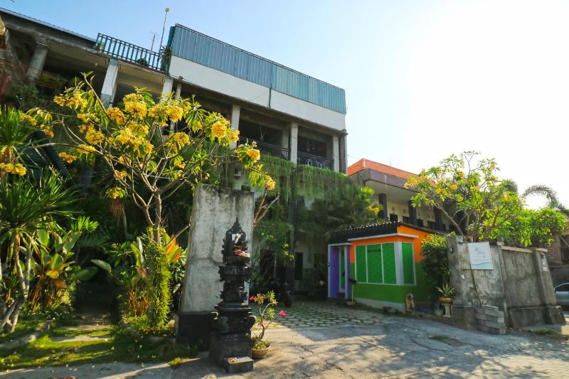 Micost Homestay - image 10
