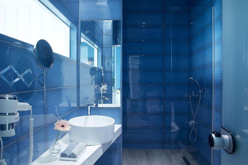 Superior Double or Twin Room with Mountain View image 4
