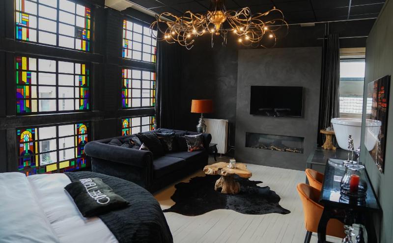 Kapel Suite image 4