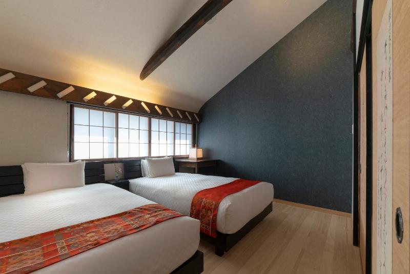 Gion Shirakawa Kouki Machiya House - image 11