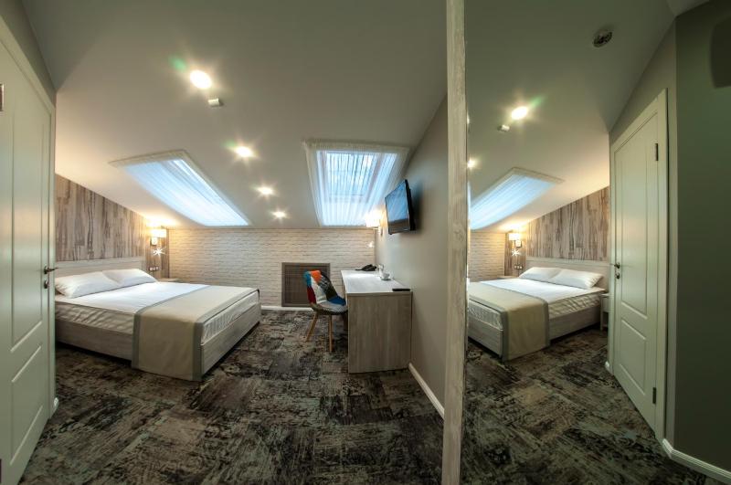 Superior Single Room - Mansard floor image 1