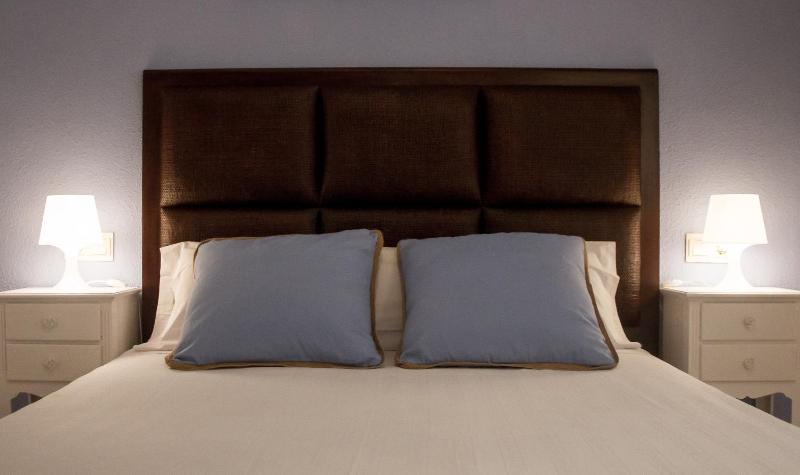 Double or Twin Room image 2