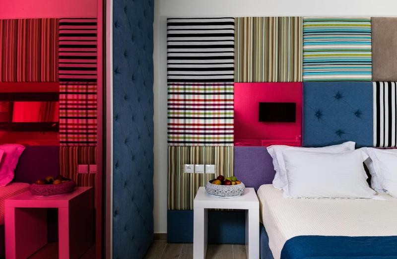 Notos Deluxe Suite (3 Adults + 1 Child|) image 3