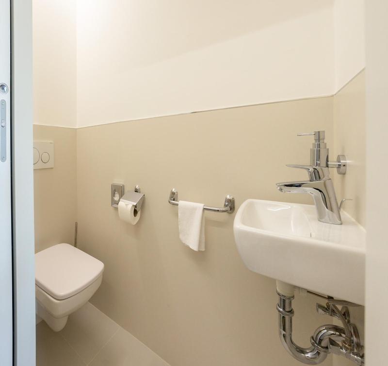 Standard Double Room image 2
