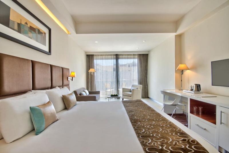 Junior Suite image 4