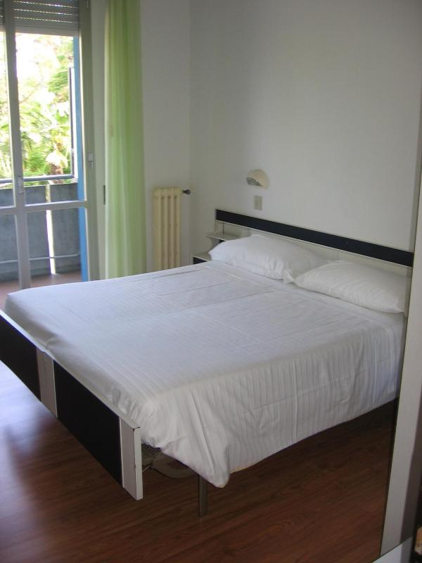 Double Room image 2