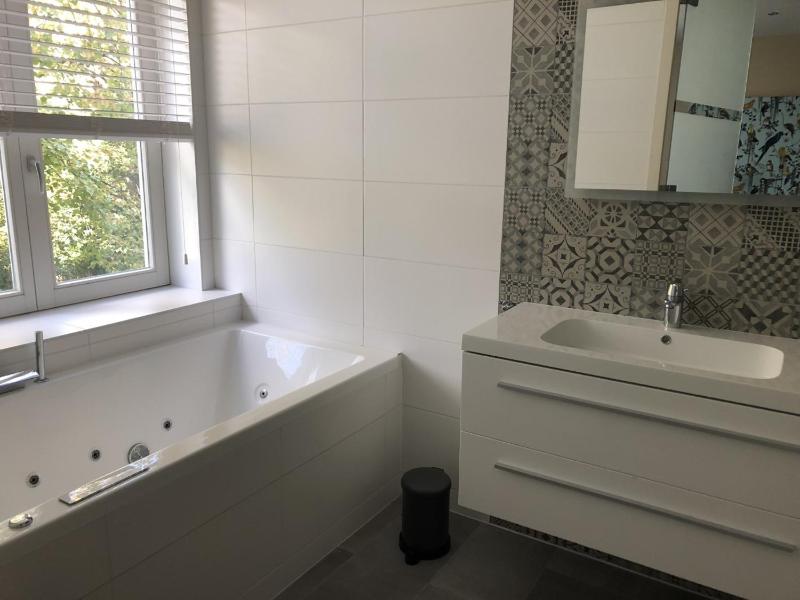 Suite with Spa Bath image 3