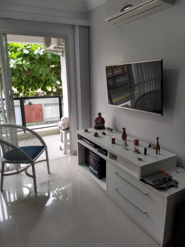 Apto Novo a uma Quadra da Praia - image 3