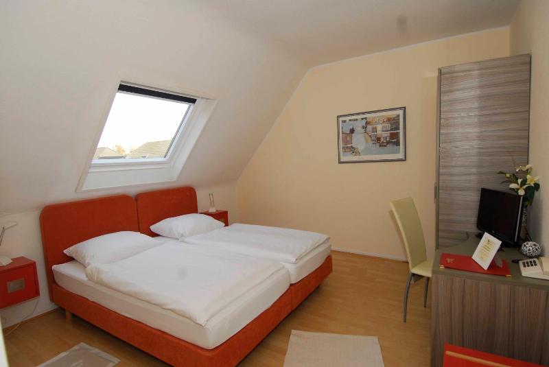 Double Room image 1