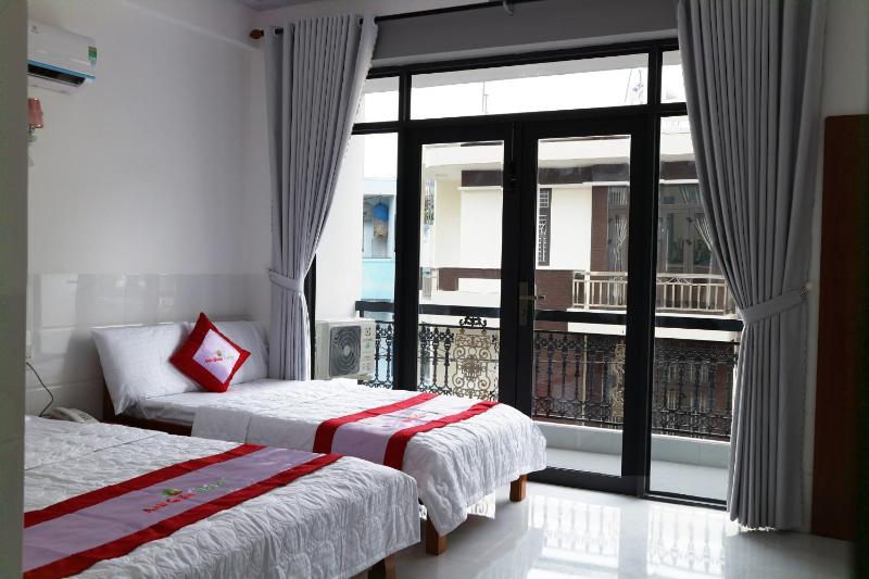 Anh Quân Hotel - image 1