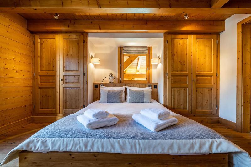 Abachi Chalet Les Gets - by EMERALD STAY - image 10