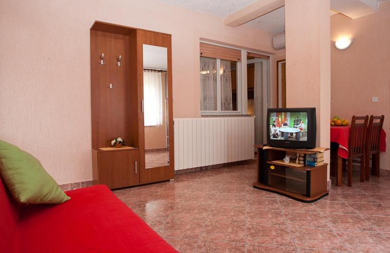 Apartments Kraljic - image 18