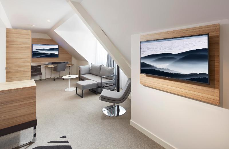 Executive Queen Suite image 1