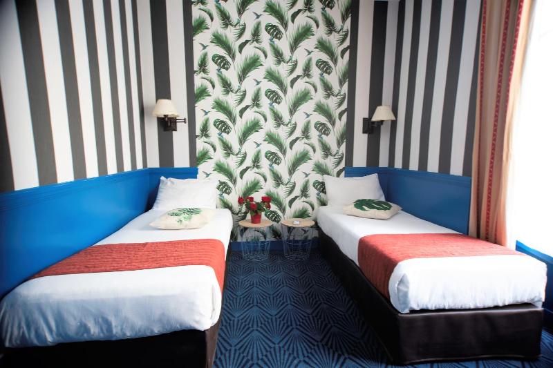 Two Adjacent Double Rooms  image 2