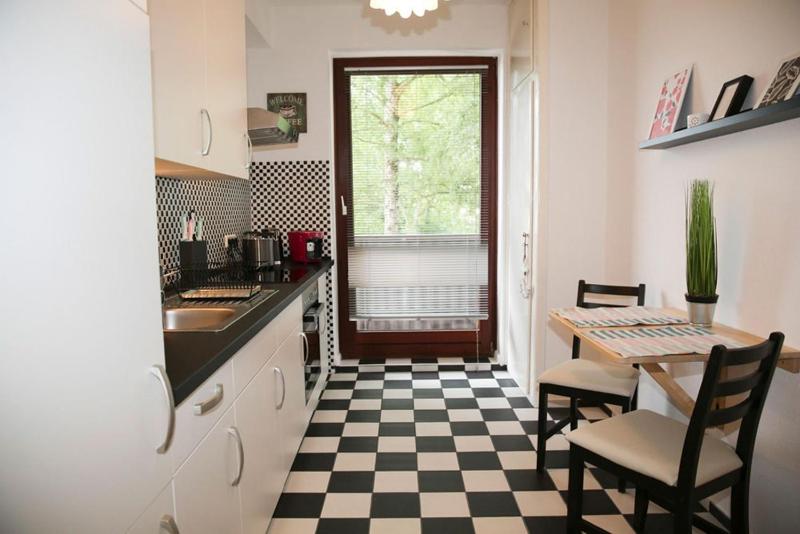 Apartment with Balcony image 3