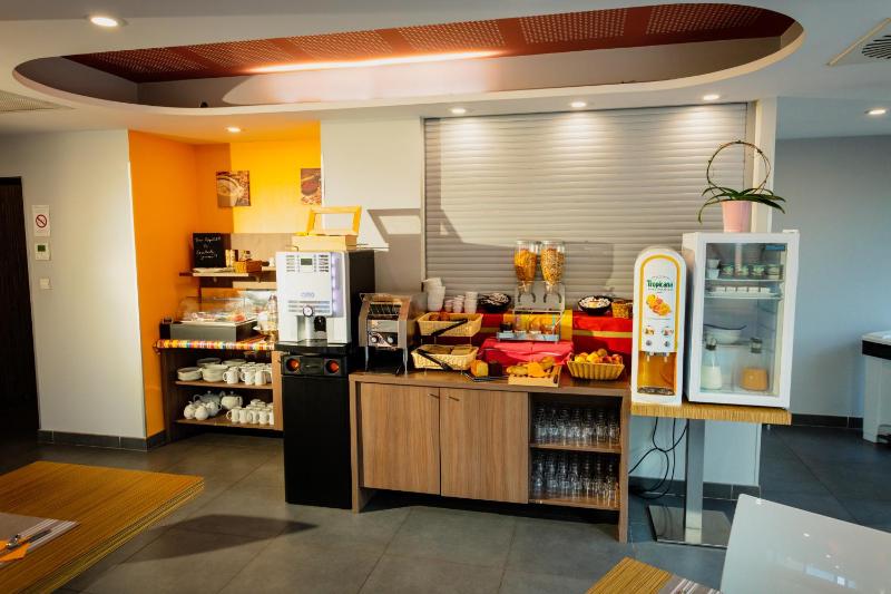 Appart-Hotel Mer & Golf City Perpignan Centre - image 43