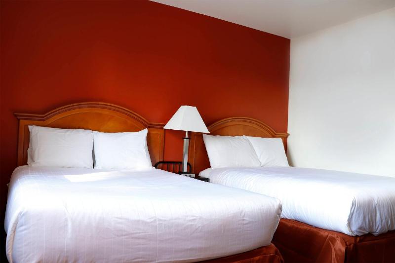 Double Room image 2