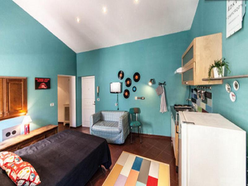 One-Bedroom Apartment image 2