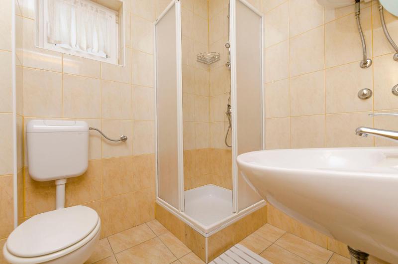 Two-Bedroom Apartment with Balcony image 3