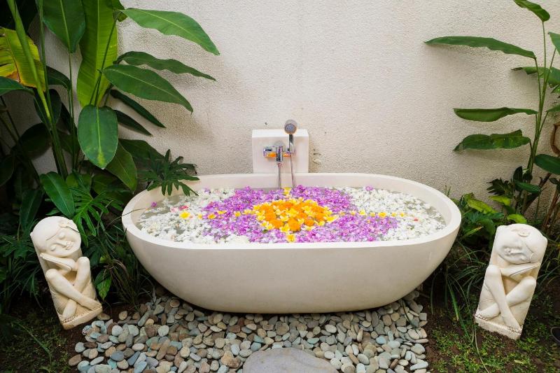 Calma Ubud Suite & Villas - Rice Fields View Infinity Pool ! - image 14