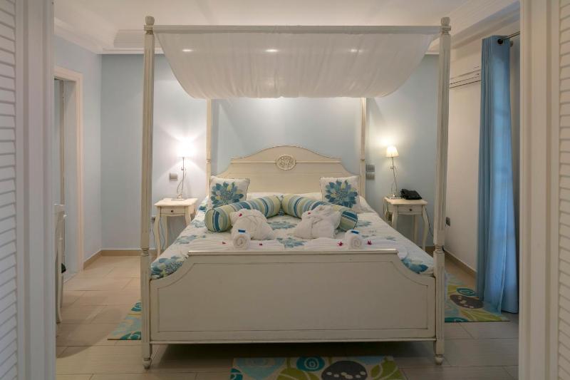 Executive Suite image 1