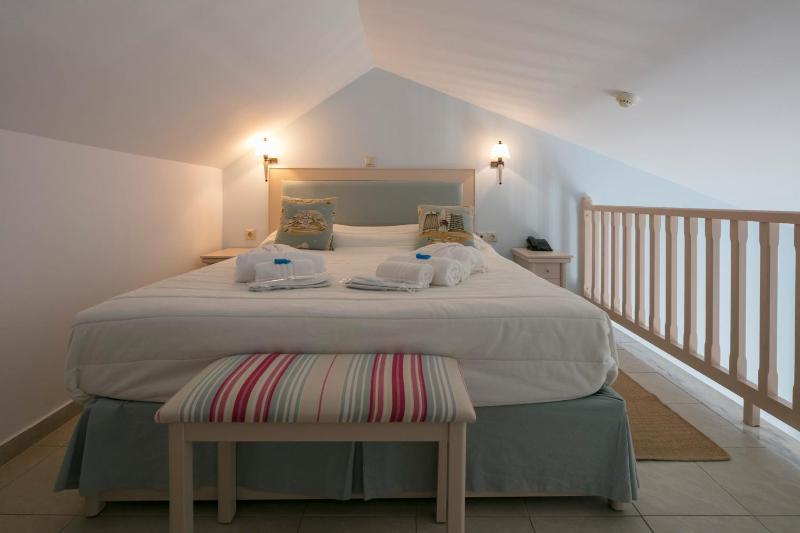 Magic Hotel - image 41