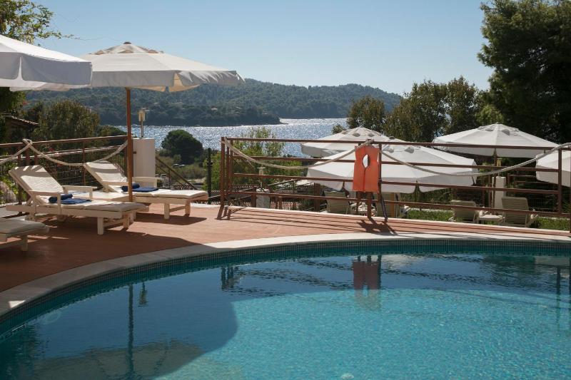 Magic Hotel - image 25
