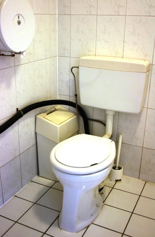 Double Room with Shared Facilities image 1