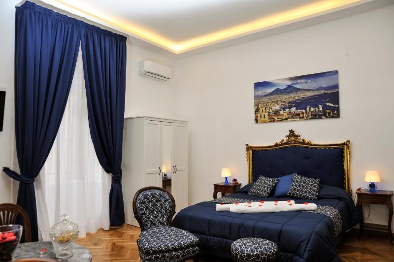 Luxury Quadruple Room image 2