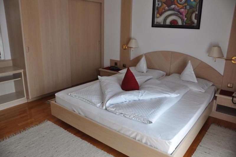 Superior Double Room image 2