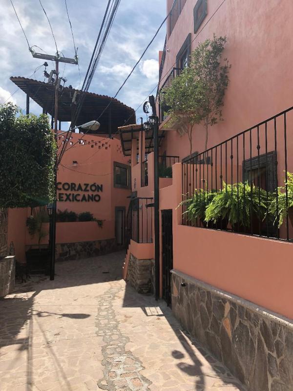 Hotel Corazon Mexicano - image 9