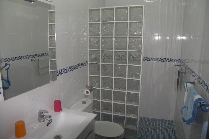 Two-Bedroom Villa image 4