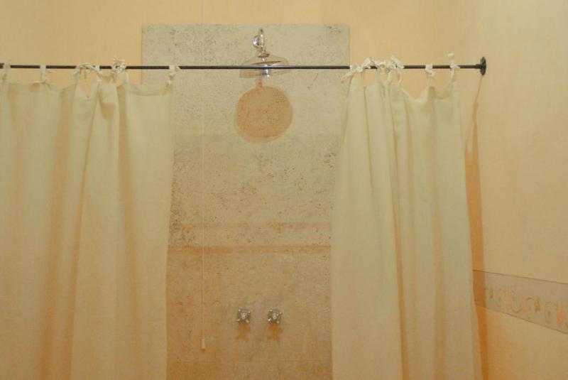 Double Room image 2