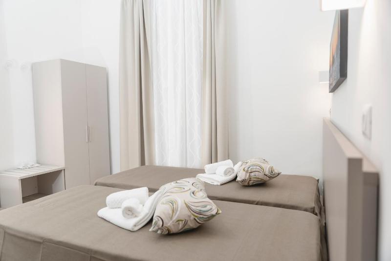 Fladi House Catania - image 45