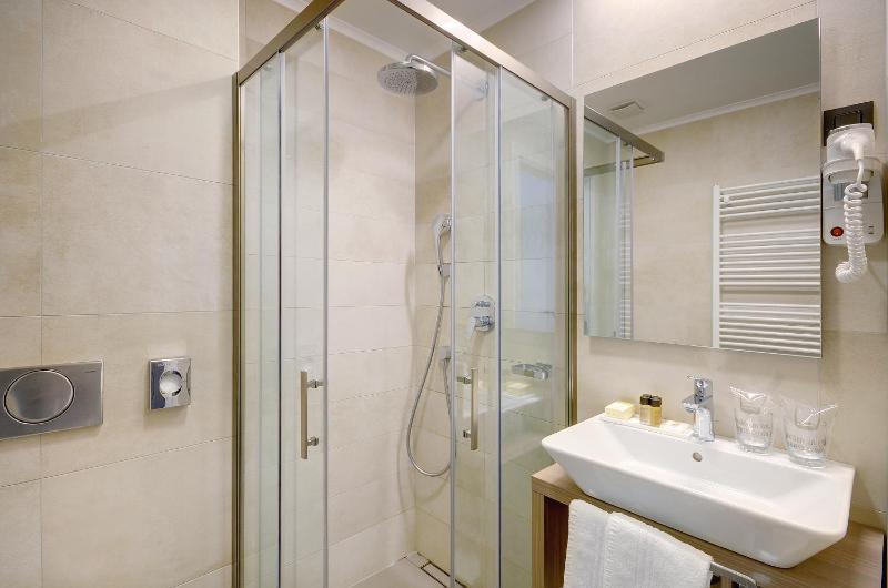 Comfort Double Room with Balcony image 2