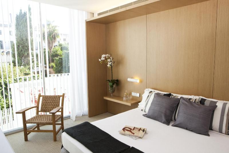 Alenti Sitges Hotel - image 6