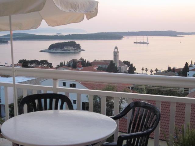 Apartment in Hvar town with sea view terrace air conditioning Wi-Fi (3666-4) - image 41